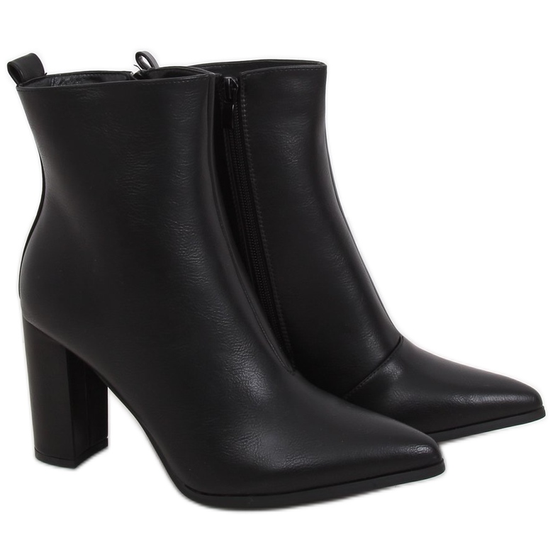 Klasické černé vysoké podpatky DA39P Black černá