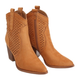 Velbloudí prolamované kovbojské boty Camel ZE05P hnědý