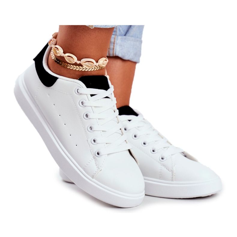 PS1 Dámské sportovní boty bílé barvy s černým podpatkem Milly bílý černá PS1 Dámské sportovní boty bílé barvy s černým podpatkem Milly bílý černá