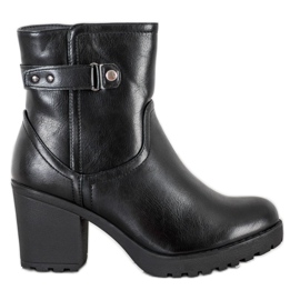 J. Star Teplé boty na sloupku černý