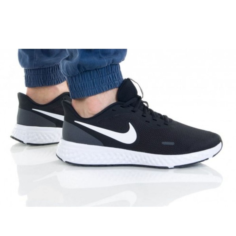 Boty Nike Revoution 5 4E M BQ6714-003 bílý černá