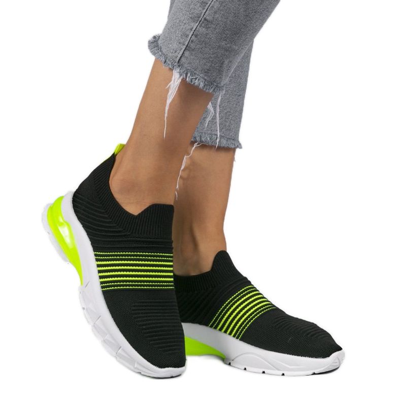 Černé a zelené sportovní nazouvací boty 8087-SP černá zelená Černé a zelené sportovní nazouvací boty 8087-SP černá zelená