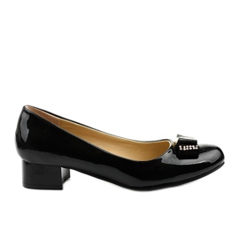 Černě lakované lodičky na sloupku GFA89 černý