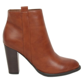Klasické kozačky na sloupku velbloud UK08P Camel hnědý