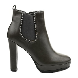 Šedé kozačky na sloupku se zapínáním na zip a cirkusovou gumou šedá