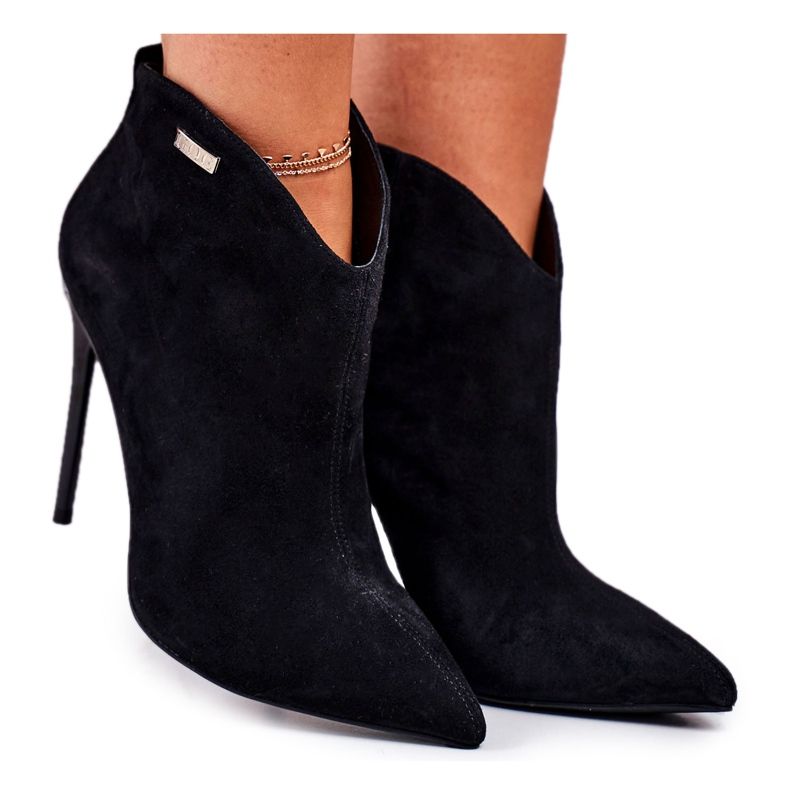 GOE Dámské kozačky na vysokém podpatku semišové černé GG2N3033 černá GOE Dámské kozačky na vysokém podpatku semišové černé GG2N3033 černá