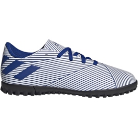 Adidas Nemeziz 19.4 Tf Junior bílé a modré kopačky FV3313 vícebarevný modrý Adidas Nemeziz 19.4 Tf Junior bílé a modré kopačky FV3313 vícebarevný modrý