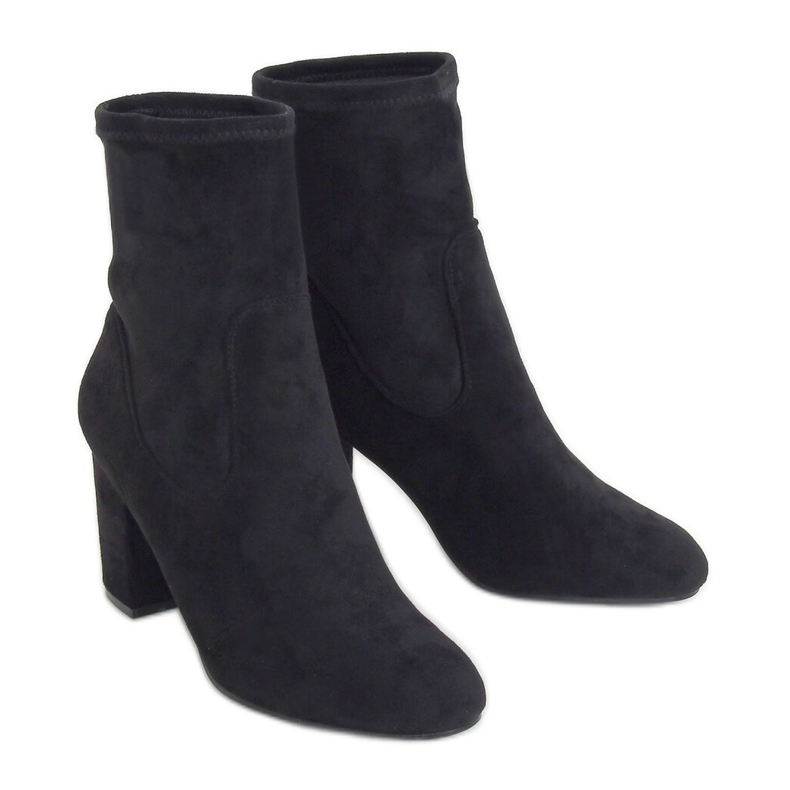 Černé vysoké podpatky 7675-GA Černá