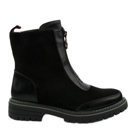 BM Černé ploché boty izolované Shadowgrain černý