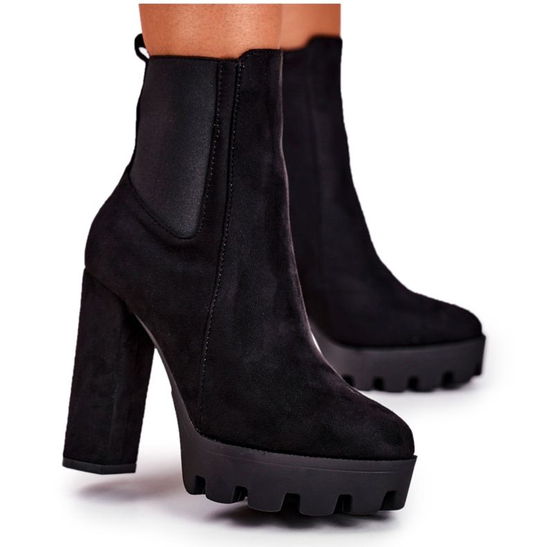 FW1 Dámské kozačky na vysokém podpatku z eko-semiše černé Julie černá FW1 Dámské kozačky na vysokém podpatku z eko-semiše černé Julie černá