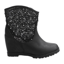 Prolamované klínové boty 7010 -16 černé černá