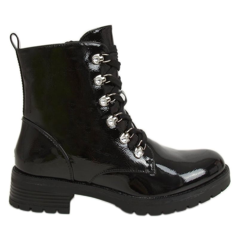 Černě lakované boty 7982-PA Černá
