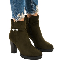 Zelené vysoké kozačky na sloupku Vabella zelená Zelené vysoké kozačky na sloupku Vabella zelená