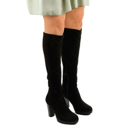 Černé kozačky ze semiše Funnyfreeze černá Černé kozačky ze semiše Funnyfreeze černá