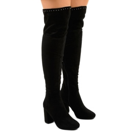 Černé zateplené boty se svrškem s infračervenými paprsky černá