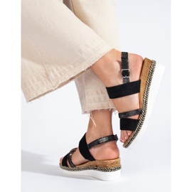 SHELOVET Černé dámské sandály na klínku černá 1