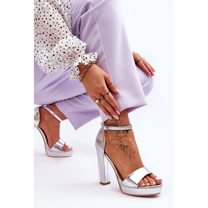 Stříbrné sandály Mandy na vysokém podpatku stříbrný 1