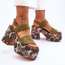 Kožené sandály na podpatku Maciejka 06089-24 Zelená 1