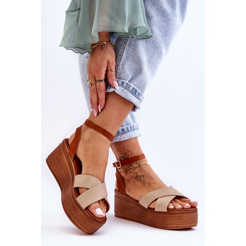 Dámské pohodlné sandály na klínu hnědo-béžová Laurie béžový 2