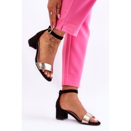 Pohodlné černé a zlaté sandály na nízkém podpatku Layna černá 2