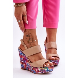 Calderia dámské sandály na klínu béžové béžový 1