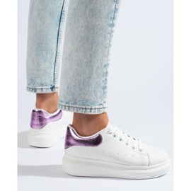 Bílé dámské sportovní boty Shelovet bílý 1