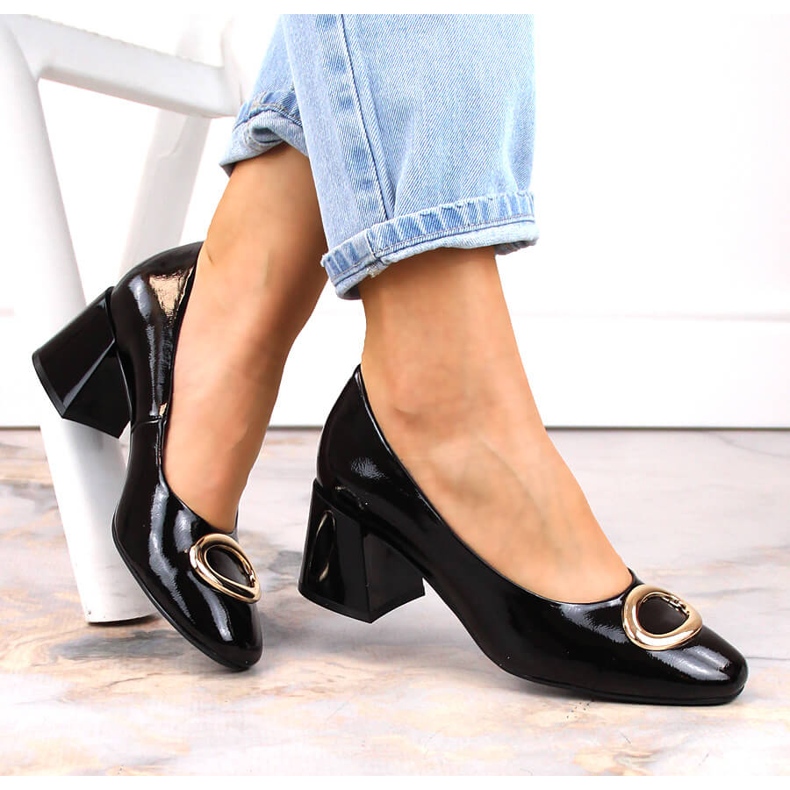 Dámské lakované lodičky na ozdobném podpatku černé Vinceza 10930 černá 1