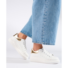 Dámské bílé sportovní boty Shelovet bílý 1