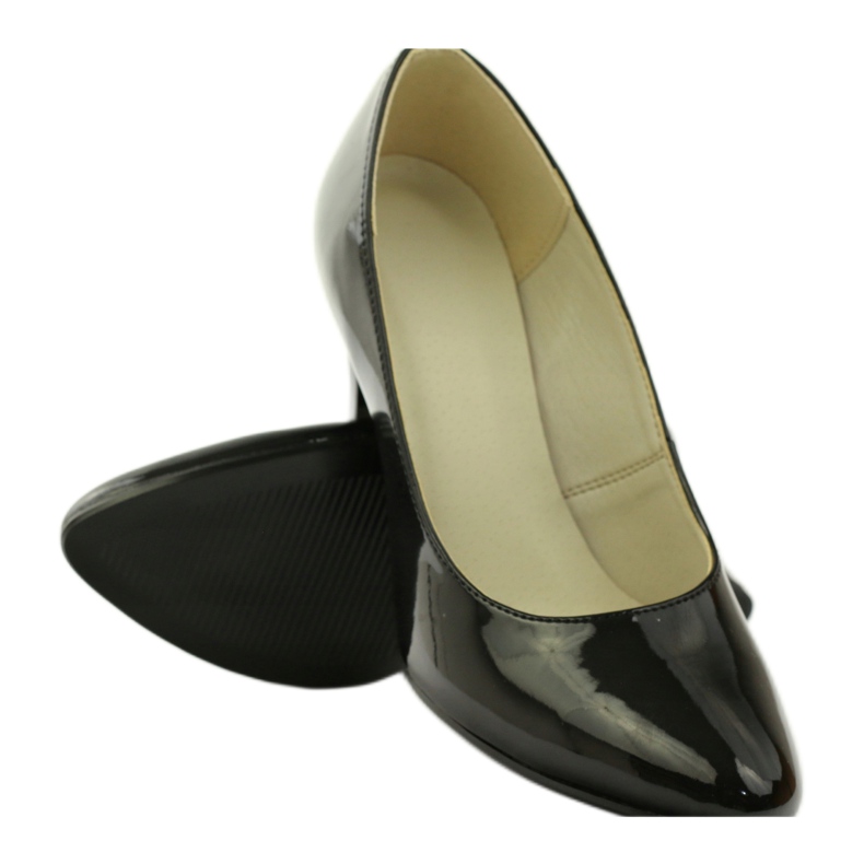 Černě lakovaná čerpadla ZUZA 128 černý 3