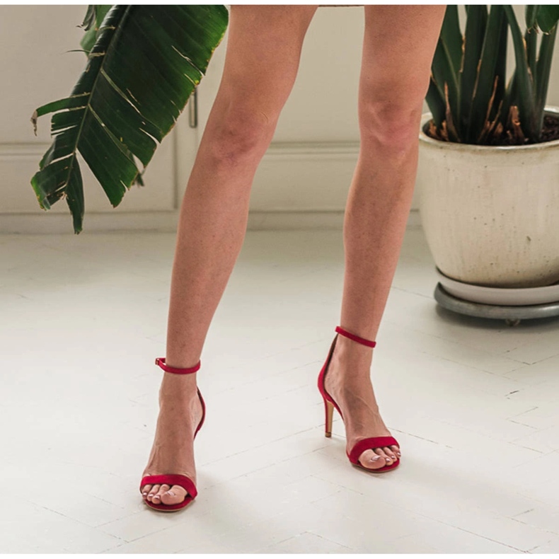 Marco Shoes Elegantní sandály vyrobené z přírodního semiše červené 1