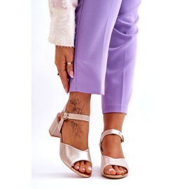 Vinceza Dámské sandály na ekologické pokožce na zlatém kovovém příspěvku zlatý 1