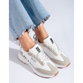 Bílé sportovní boty Big Star LL274957 bílý 1