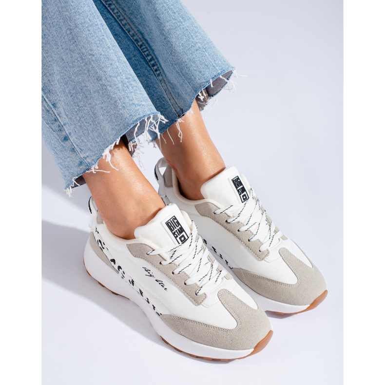 Bílé sportovní boty Big Star LL274957 bílý 1