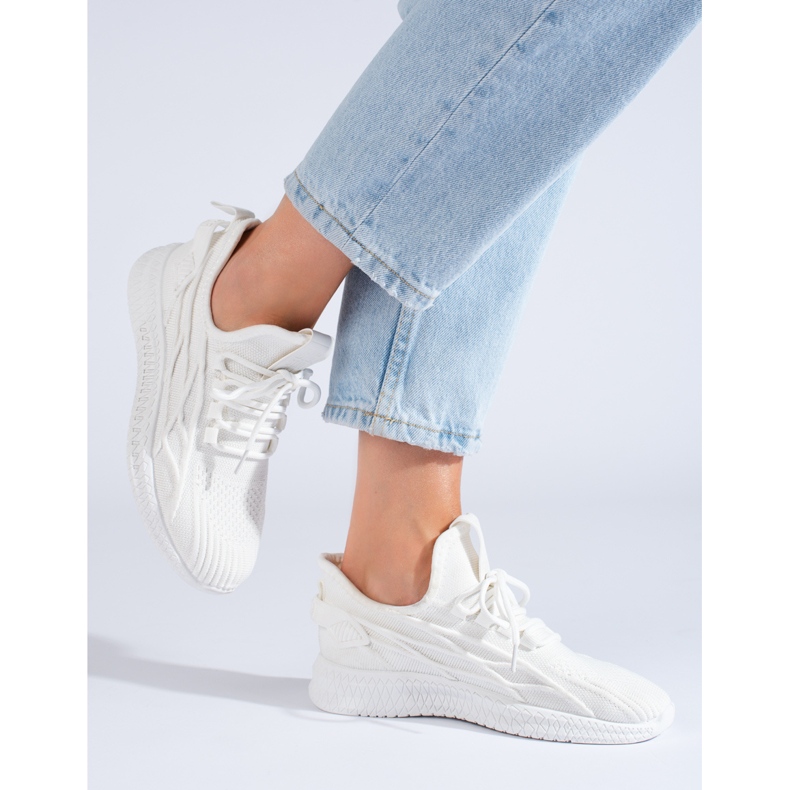 Dámské bílé sportovní boty LL274712 Big Star bílý 1 Dámské bílé sportovní boty LL274712 Big Star bílý 1