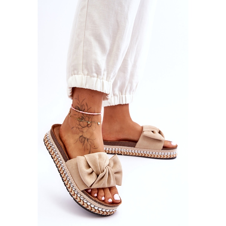 Dámské semišové pantofle s mašlí Béžová Lauria béžový 1 Dámské semišové pantofle s mašlí Béžová Lauria béžový 1