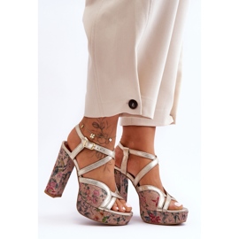 Kožené sandály na podpatcích Maciejka 06084-25 Zlatá zlatý 1