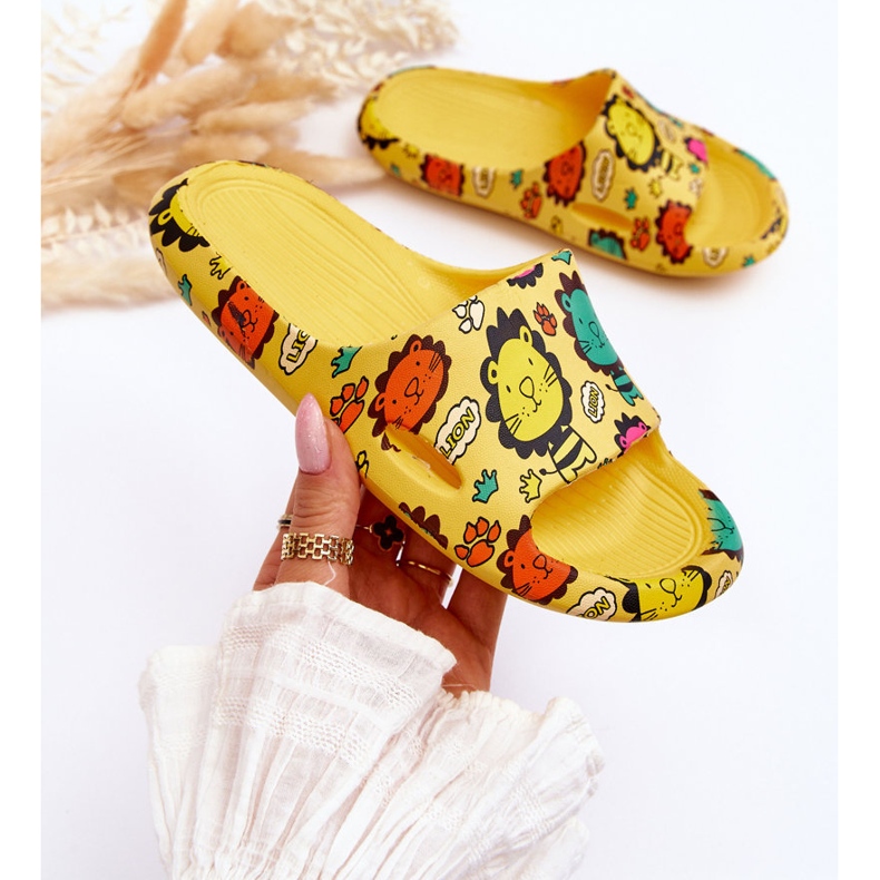 Dětské lehké pěnové pantofle Lion Motiv Yellow Esther žluť 1