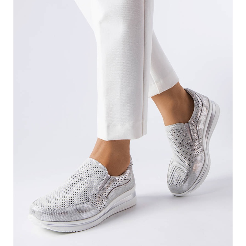 Stříbrné prolamované klínové tenisky stříbrný 1