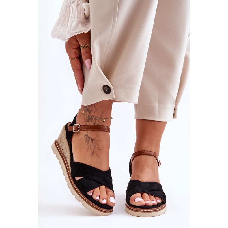 Lehké semišové sandály na klínu Black Celine černá 1