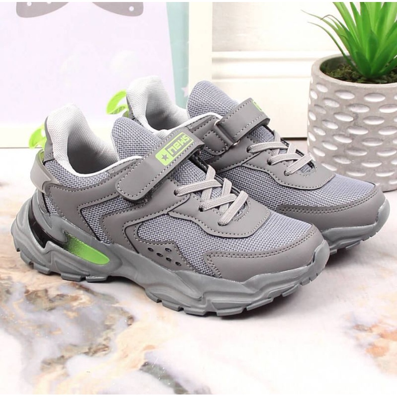 News Novinky Jr EVE398B šedé sportovní boty na platformě 1