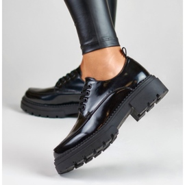 La.Fi Černé lakované šněrovací boty černý 1