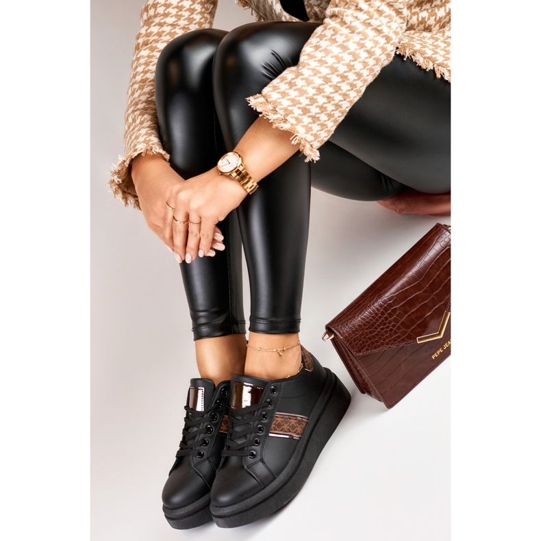 Módní dámské černé sportovní boty černá 1