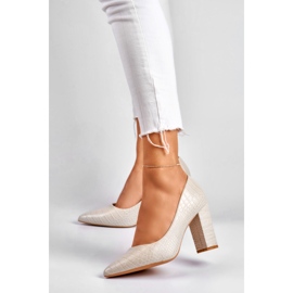 Světlé lodičky na sloupku z ekokůže šedá 2 Světlé lodičky na sloupku z ekokůže šedá 2