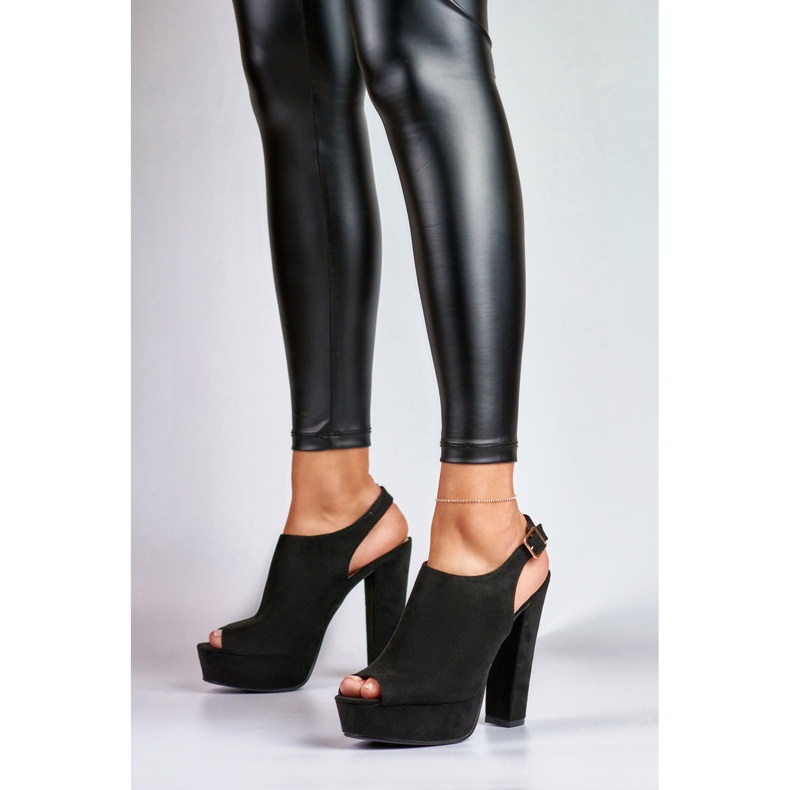 Černé sandály na vysokém podpatku s otevřenou špičkou a patou černá 1 Černé sandály na vysokém podpatku s otevřenou špičkou a patou černá 1