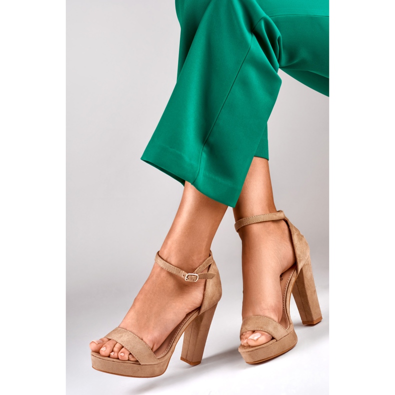 Béžové vysoké kotníkové sandály béžový 1