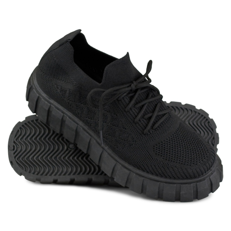 Flexibilní černé dámské sportovní boty černý 1