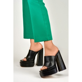 Černé klouzačky Evelyn na vysokém podpatku černá 2