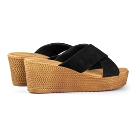 Dámské černé pantofle na klínku černý 1