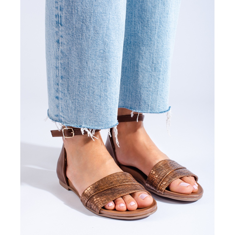 Hnědé dámské sandály Daszyński hnědý 2