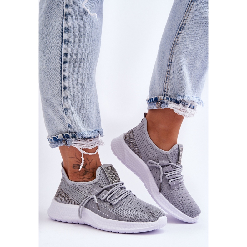 PM1 Gray Hold Me! šedá 2